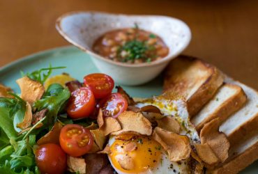 pexels-valeriya-1833337